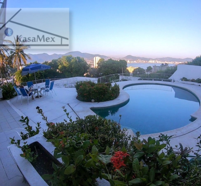 Acapulco. For Sale Architectural jewel of the 70's Immaculate condition.